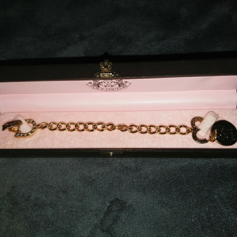 Juicy charm bracelet